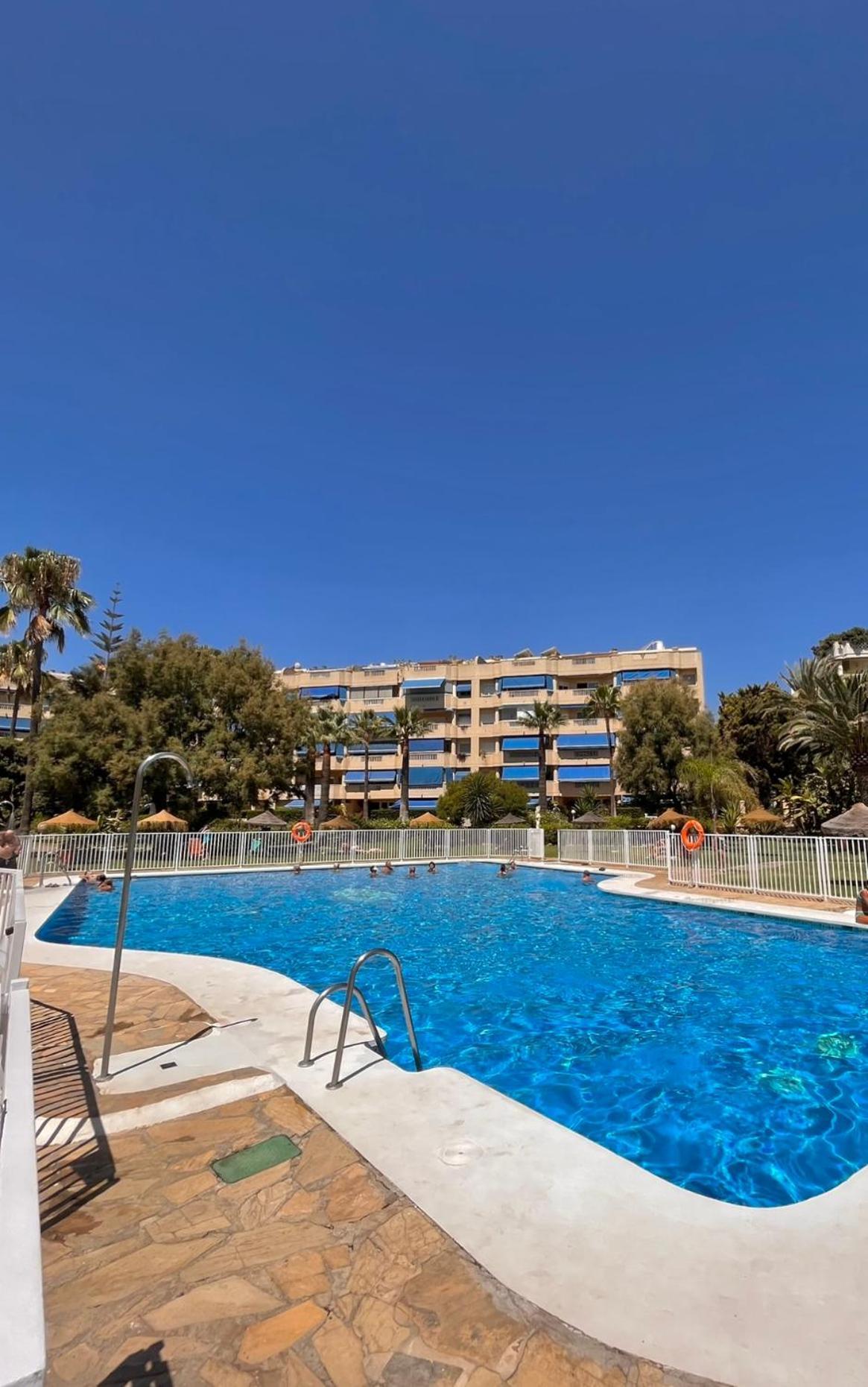 Costalago Beach Torremolinos Exterior photo